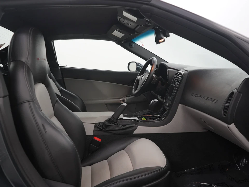 2010 Chevrolet Corvette C6 Grand Sport - Image 11 of 29