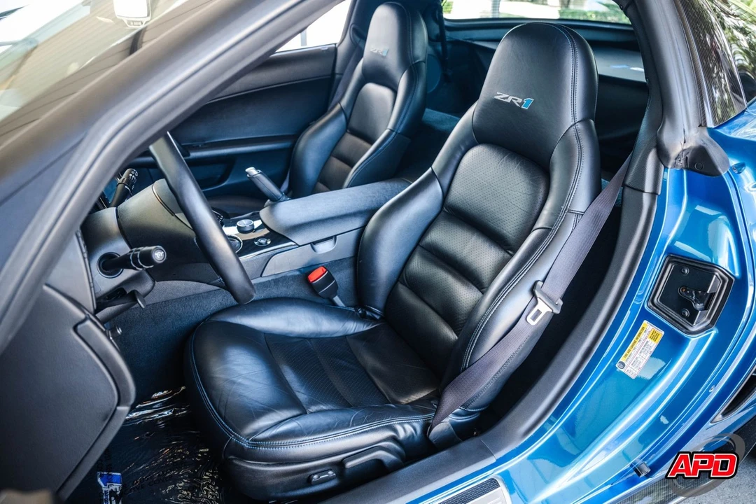 2010 Chevrolet Corvette C6 ZR1 - Image 6 of 12