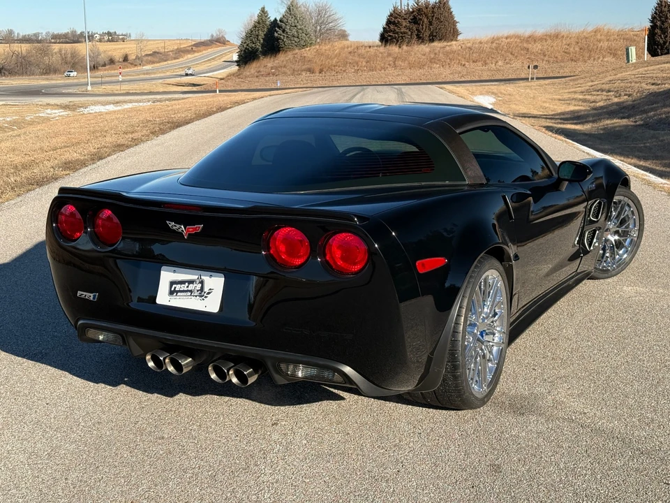 2010 Chevrolet - Image 14 of 31