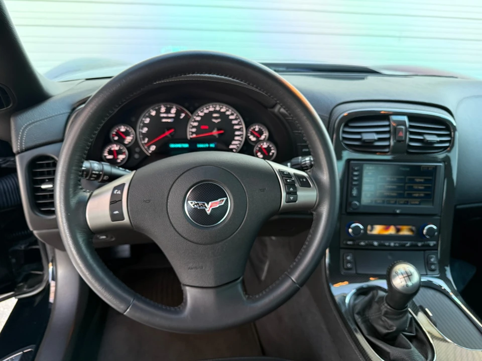 2010 Chevrolet - Image 15 of 31