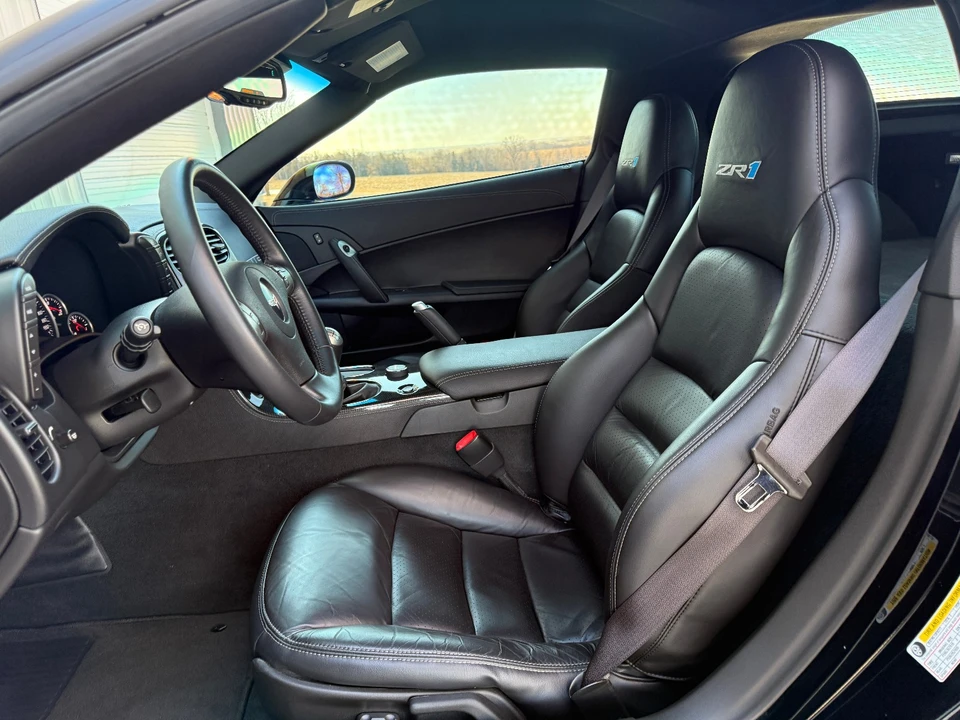 2010 Chevrolet - Image 16 of 31