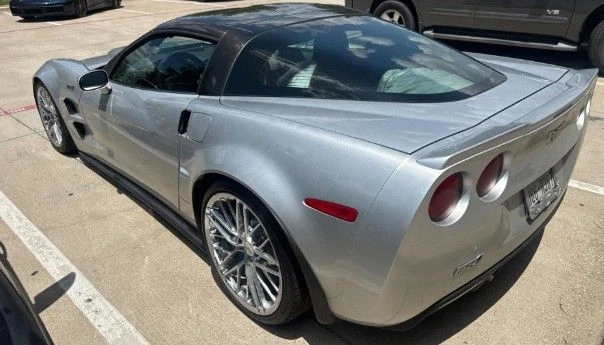 2010 Chevrolet Corvette C6 ZR1 - Image 2 of 5