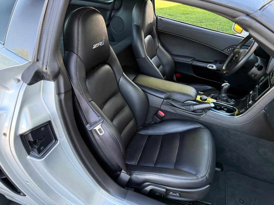2010 Chevrolet Corvette C6 ZR1 - Image 11 of 31