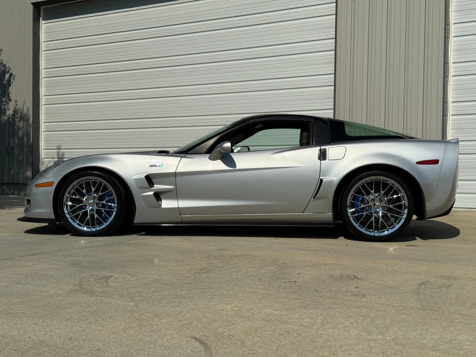 2010 Chevrolet Corvette C6 ZR1 - Image 7 of 31