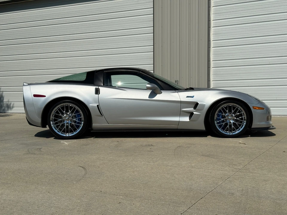 2010 Chevrolet Corvette C6 ZR1 - Image 6 of 31