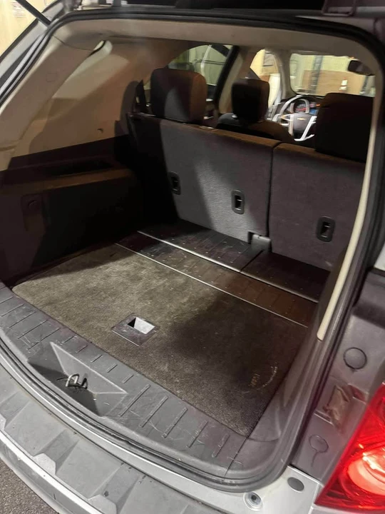 2010 Chevrolet Equinox - Image 6 of 7