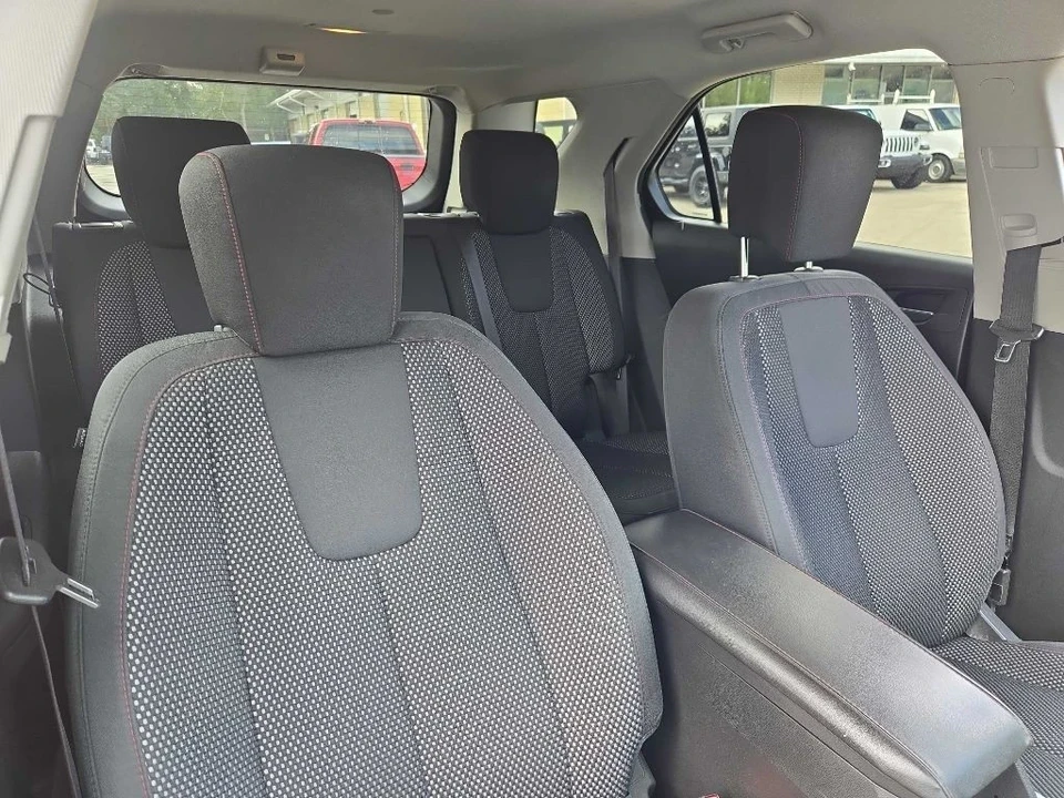 2010 Chevrolet Equinox - Image 16 of 17