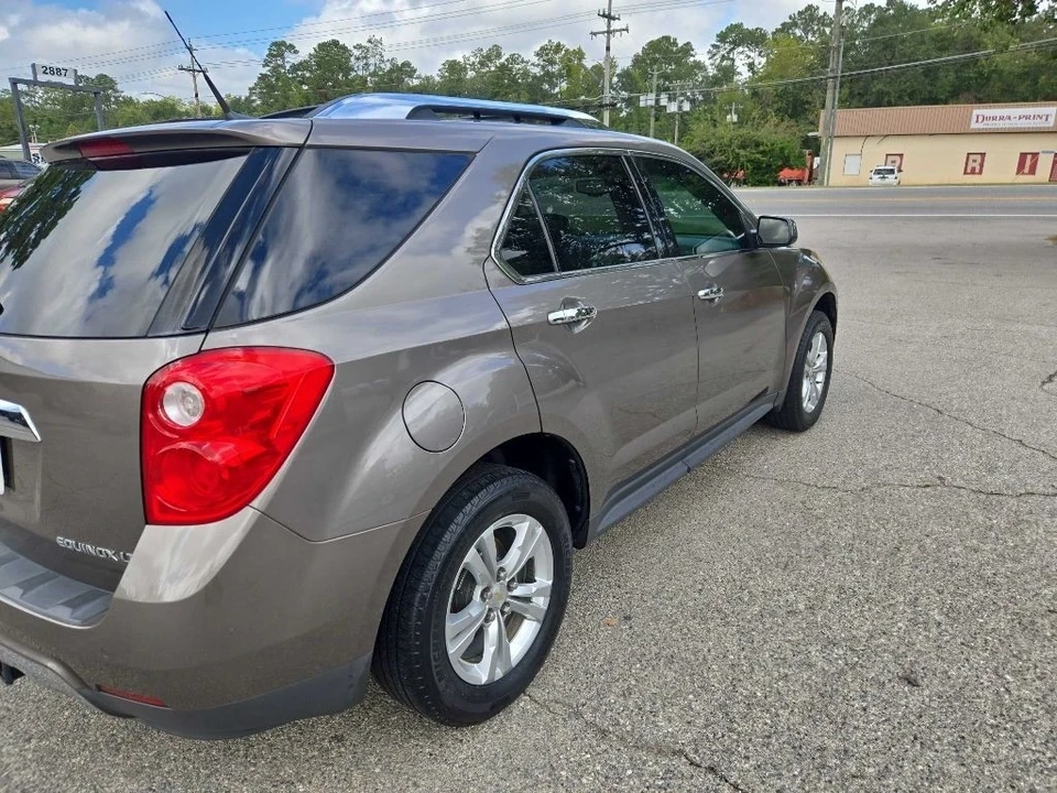 2010 Chevrolet Equinox - Image 4 of 17