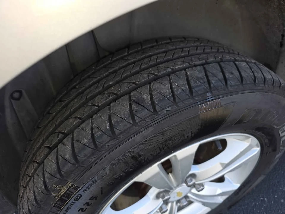 2010 Chevrolet Equinox - Image 10 of 11