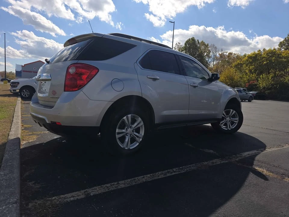2010 Chevrolet Equinox - Image 5 of 11
