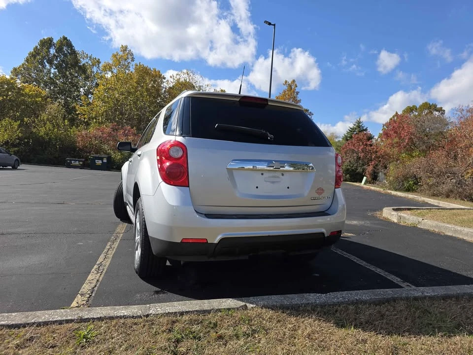 2010 Chevrolet Equinox - Image 7 of 11