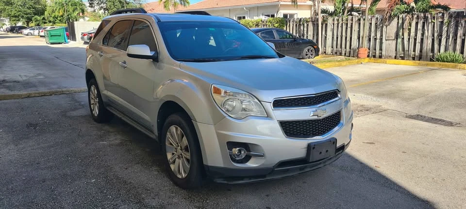 2010 Chevrolet Equinox - Image 2 of 6