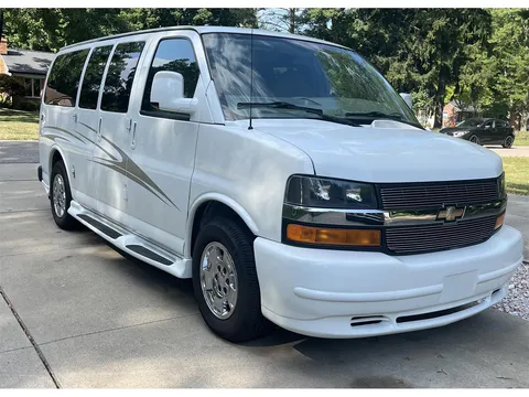 2010 Chevrolet Express Majestic Conversion