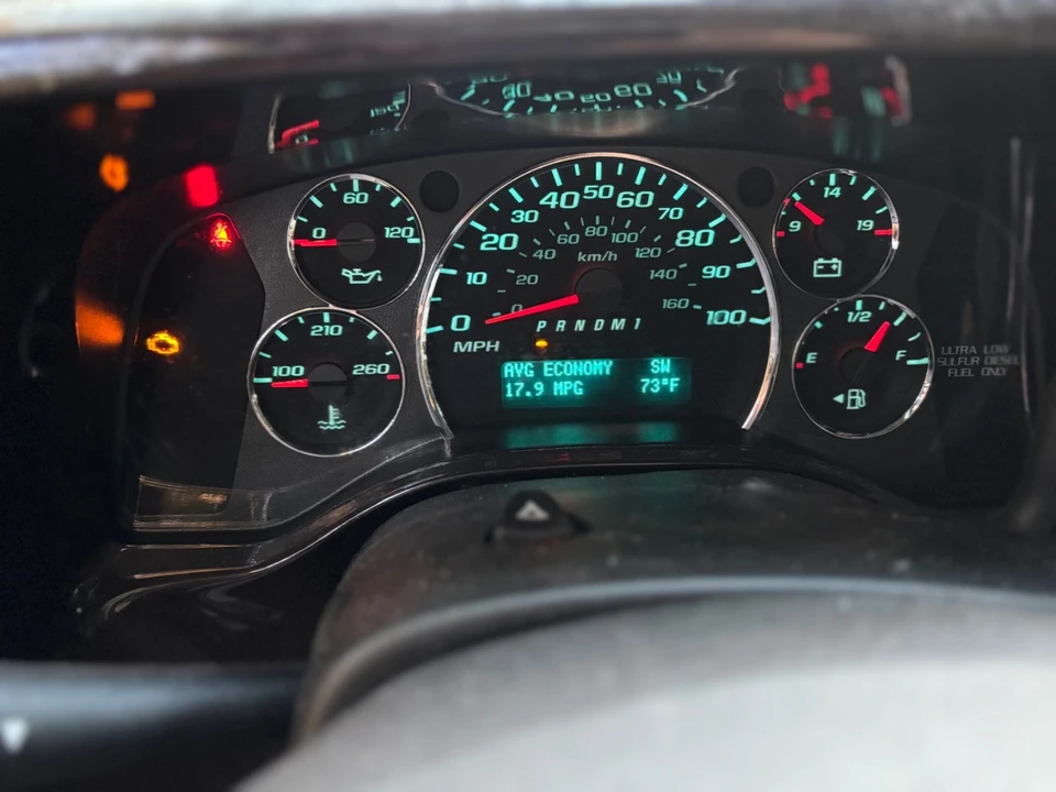 2010 Chevrolet Express - Image 15 of 21