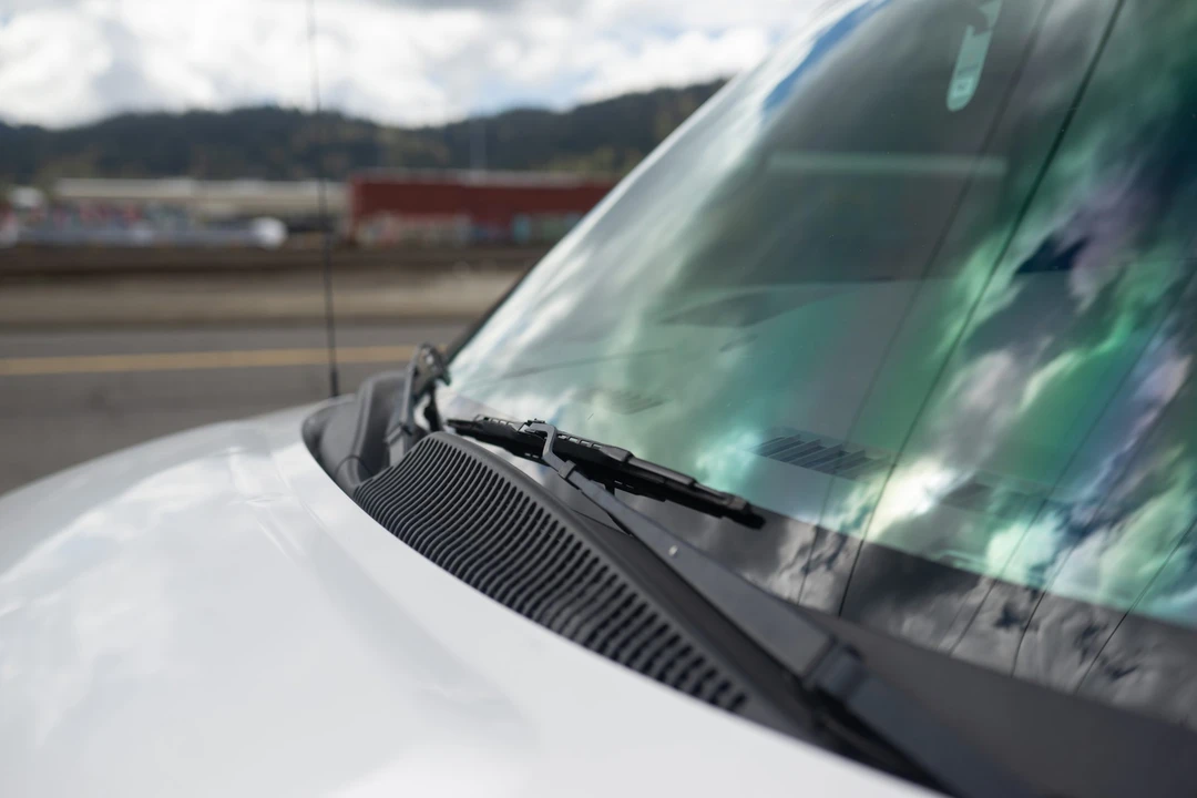 2010 Chevrolet Express - Image 31 of 31