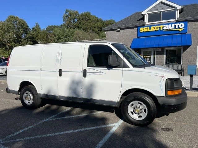2010 Chevrolet Express - Image 5 of 21
