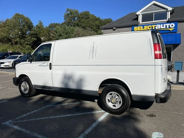 2010 Chevrolet Express - Image 21 of 21