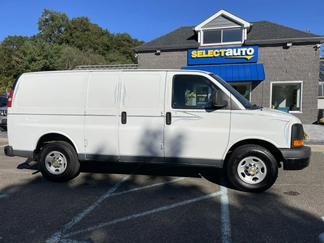 2010 Chevrolet Express - Image 6 of 21