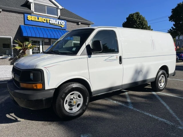 2010 Chevrolet Express - Image 17 of 21