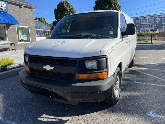 2010 Chevrolet Express - Image 15 of 21