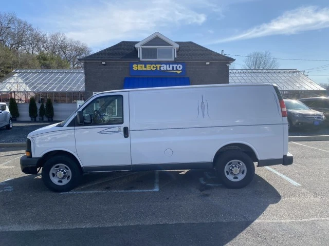 2010 Chevrolet Express - Image 9 of 21