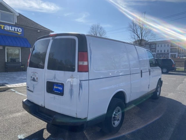 2010 Chevrolet Express - Image 5 of 21