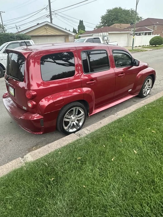 2010 Chevrolet HHR - Image 2 of 10