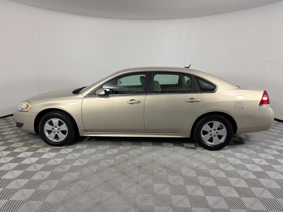 2010 Chevrolet Impala 9th Gen - Image 7 of 23