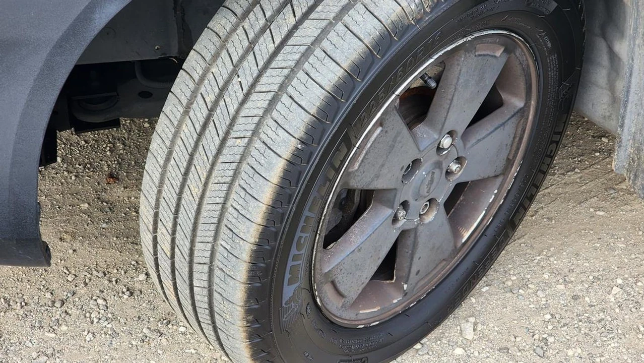 2010 Chevrolet Impala 9th Gen - Image 25 of 29