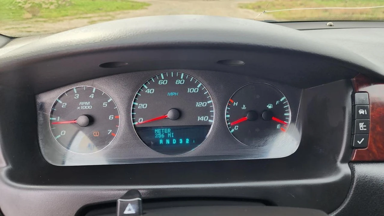 2010 Chevrolet Impala 9th Gen - Image 19 of 29