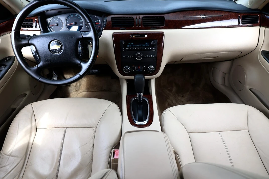 2010 Chevrolet Impala 9th Gen - Image 2 of 21
