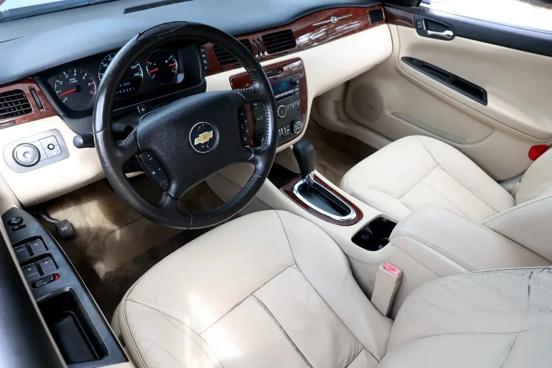 2010 Chevrolet Impala 9th Gen - Image 4 of 21