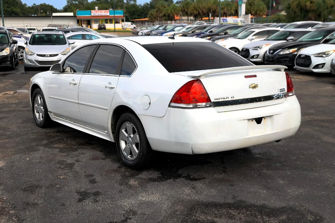 2010 Chevrolet Impala 9th Gen - Image 5 of 21