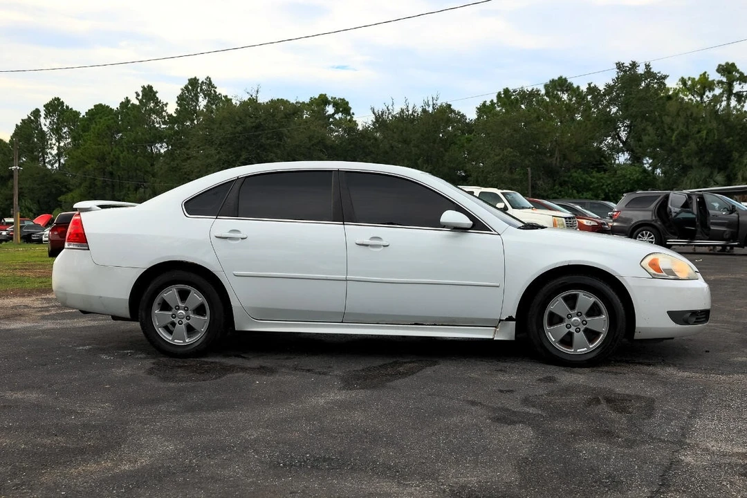 2010 Chevrolet Impala 9th Gen - Image 13 of 21