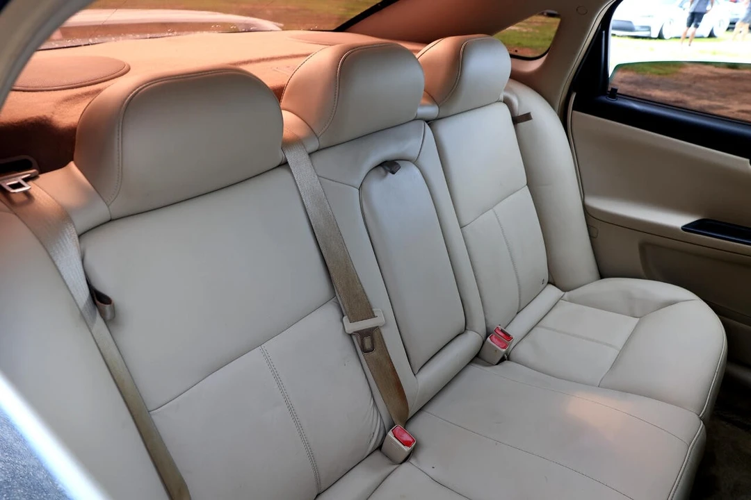2010 Chevrolet Impala 9th Gen - Image 14 of 21