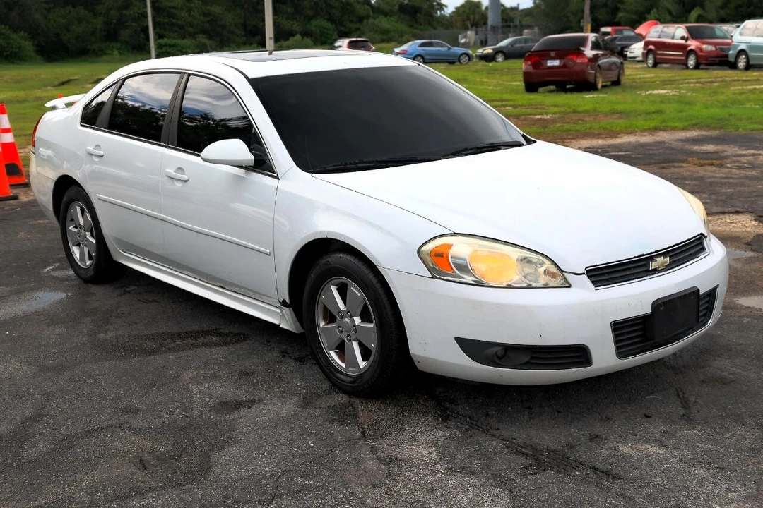 2010 Chevrolet Impala 9th Gen - Image 15 of 21