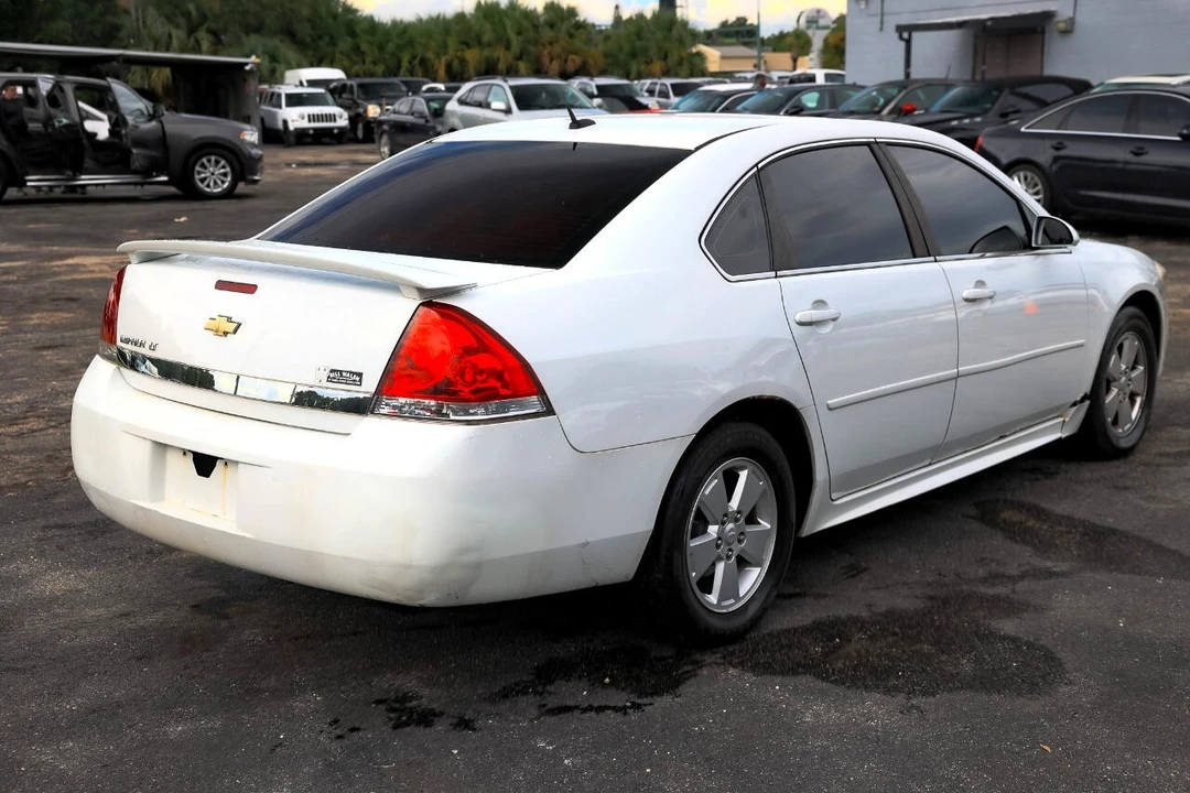 2010 Chevrolet Impala 9th Gen - Image 11 of 21