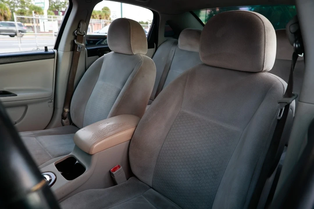 2010 Chevrolet Impala 9th Gen - Image 6 of 12