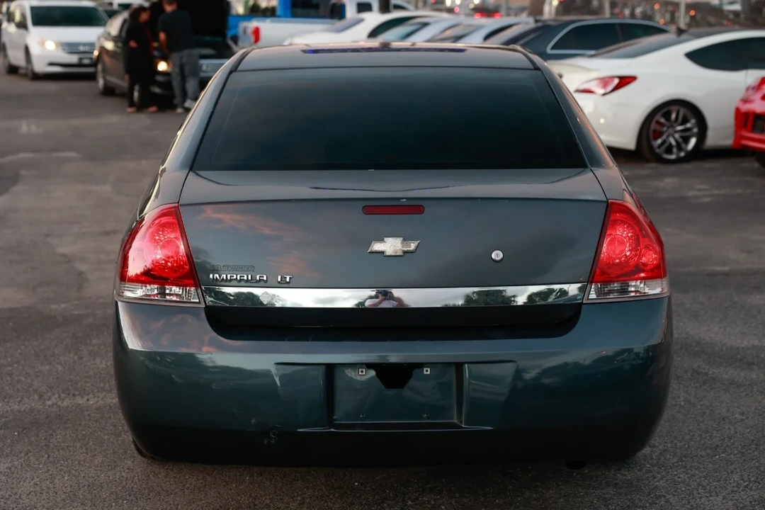 2010 Chevrolet Impala 9th Gen - Image 9 of 12