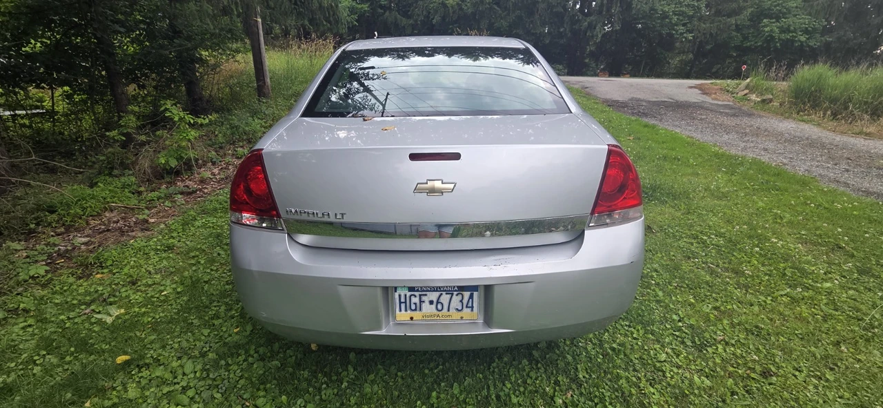 2010 Chevrolet Impala 9th Gen - Image 6 of 12