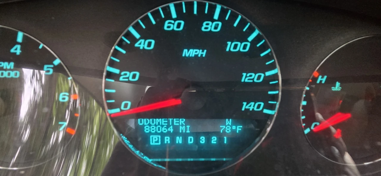2010 Chevrolet Impala 9th Gen - Image 5 of 12
