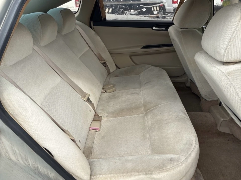 2010 Chevrolet Impala 9th Gen - Image 7 of 14