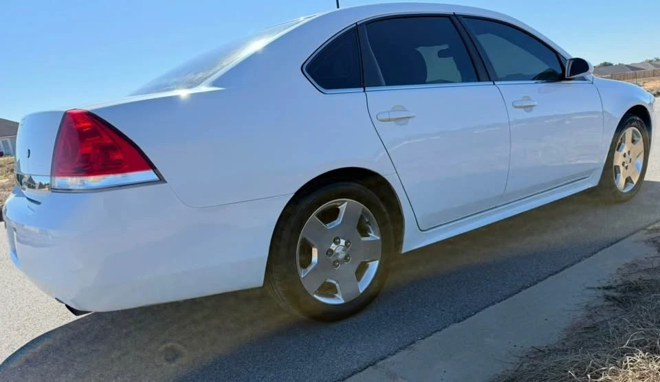 2010 Chevrolet Impala 9th Gen - Image 3 of 20