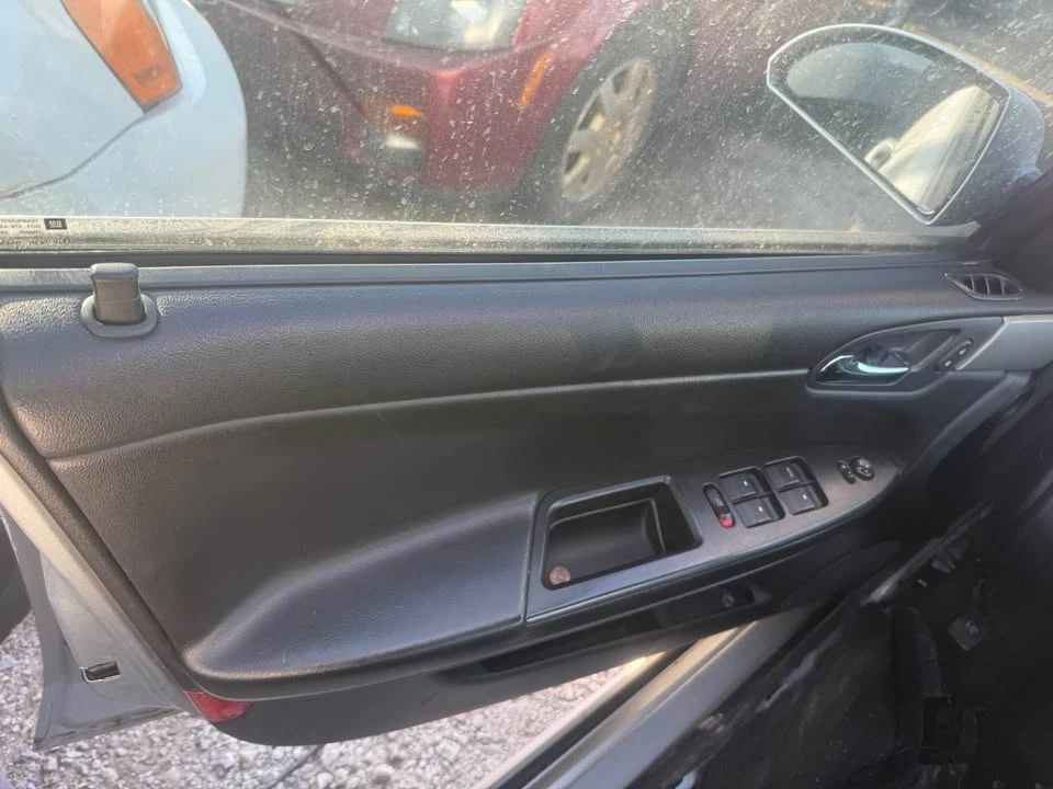 2010 Chevrolet Impala 9th Gen - Image 9 of 9