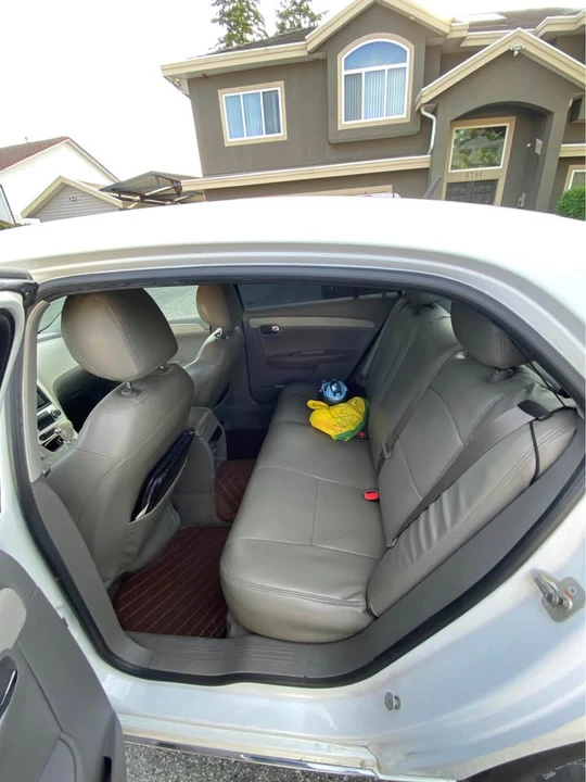 2010 Chevrolet Malibu - Image 8 of 9