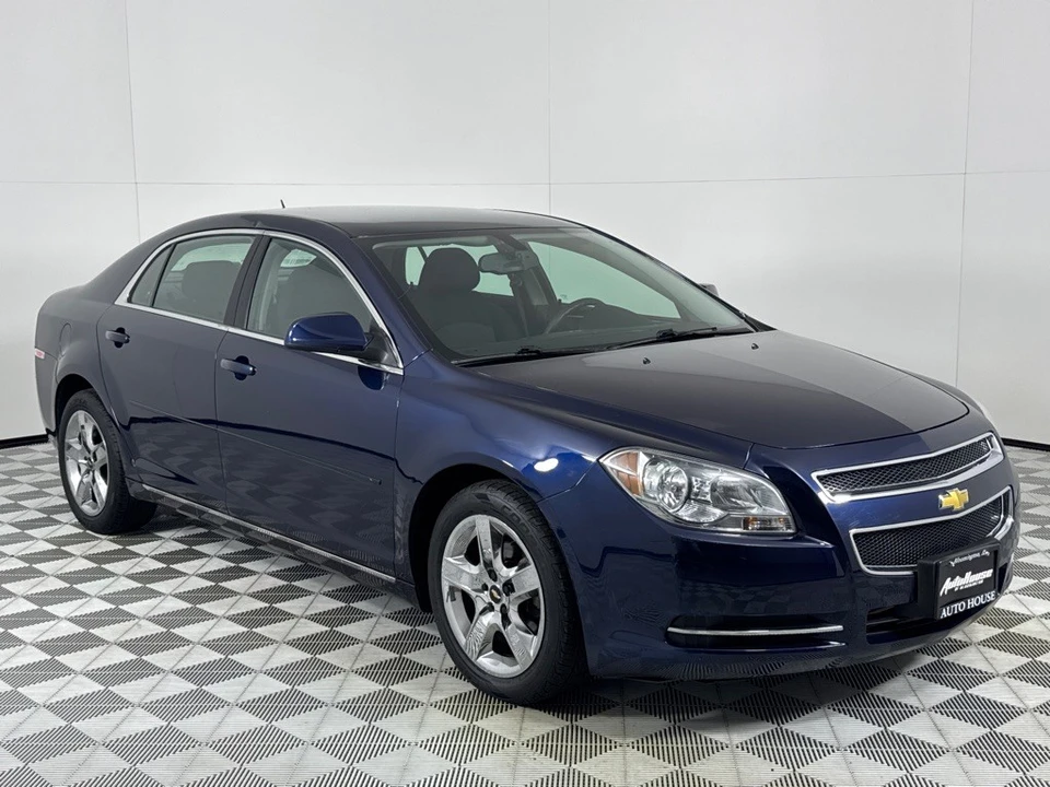 2010 Chevrolet Malibu - Image 3 of 12