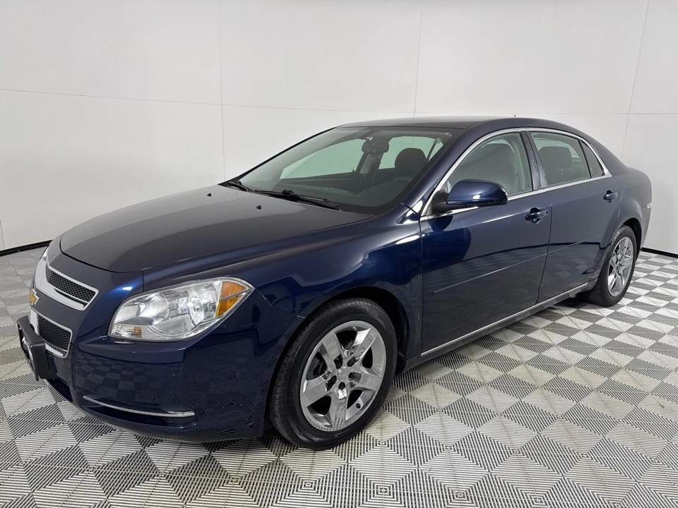 2010 Chevrolet Malibu - Image 9 of 12