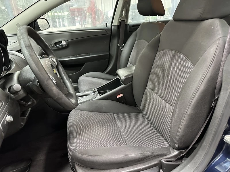 2010 Chevrolet Malibu - Image 10 of 21