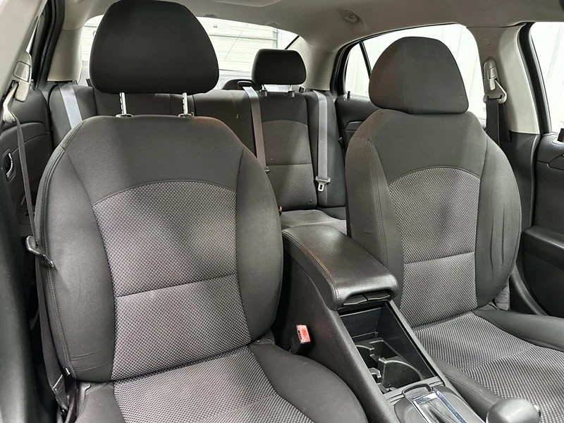 2010 Chevrolet Malibu - Image 17 of 21