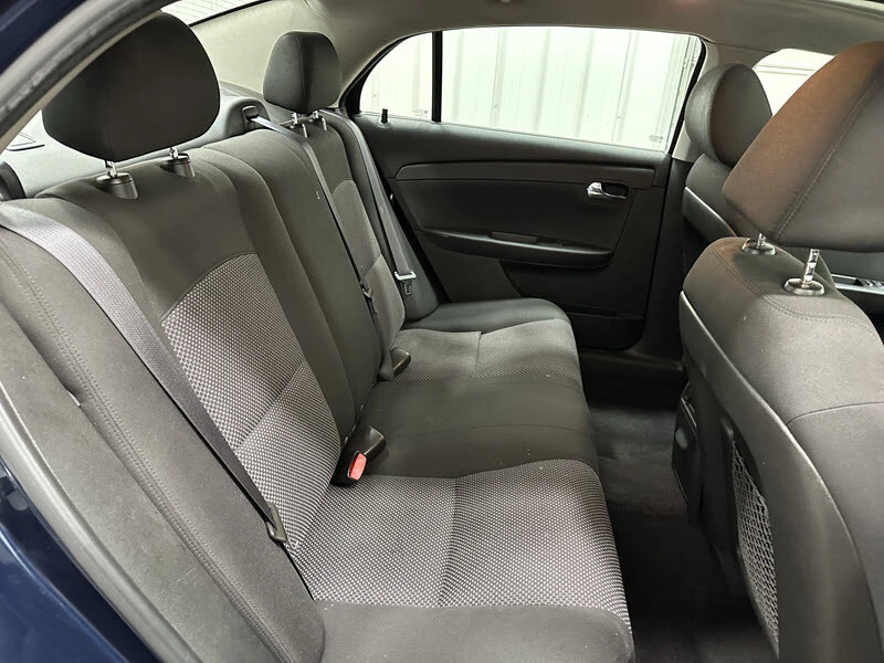 2010 Chevrolet Malibu - Image 15 of 21